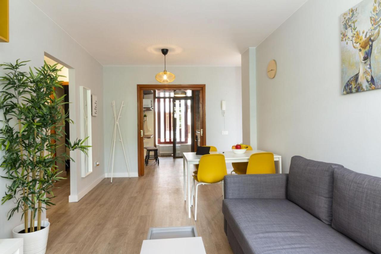 Homeforguest New Modern Apartment With Pool Арона Екстер'єр фото