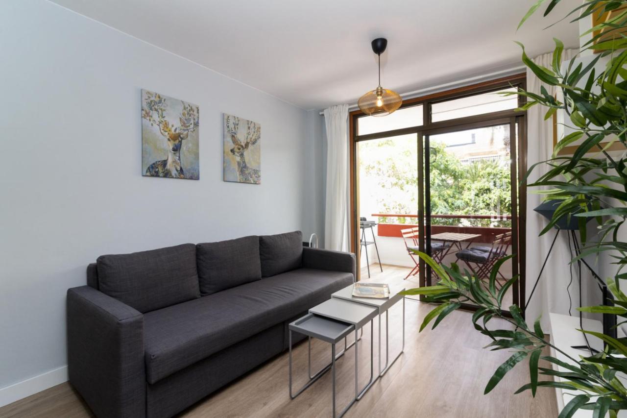 Homeforguest New Modern Apartment With Pool Арона Екстер'єр фото